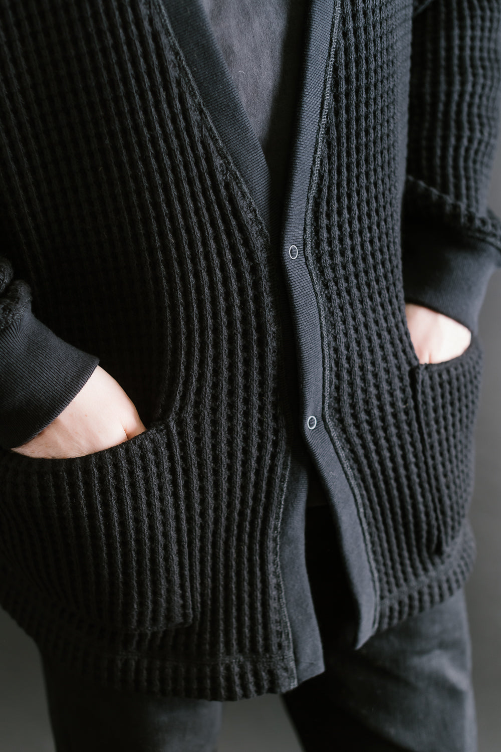 Big Waffle Cardigan - 07 Black