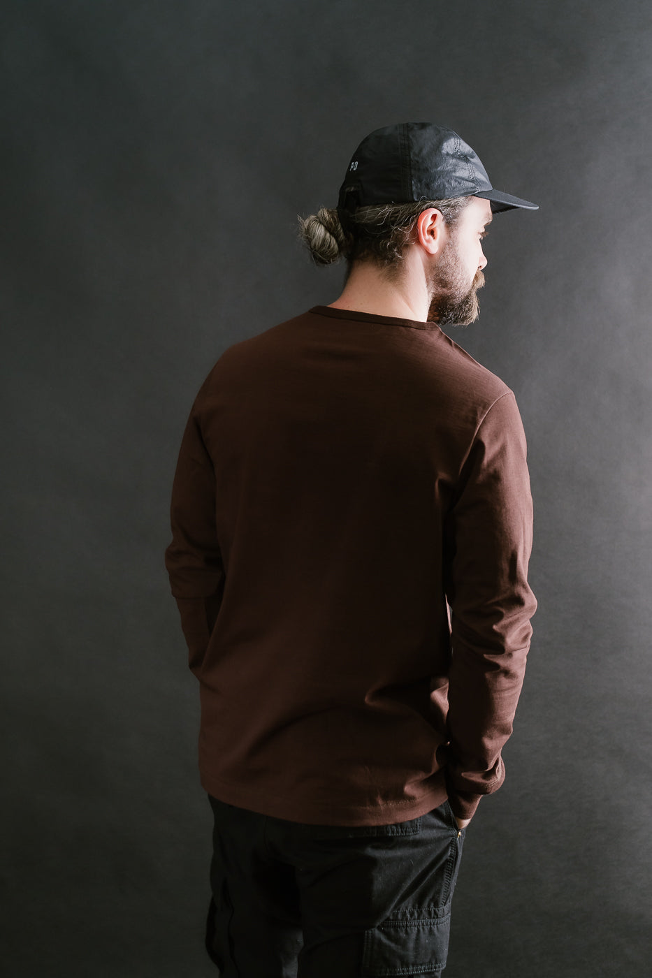 206.19 - 7.2oz Loopwheeled Henley Classic Fit - Coffee