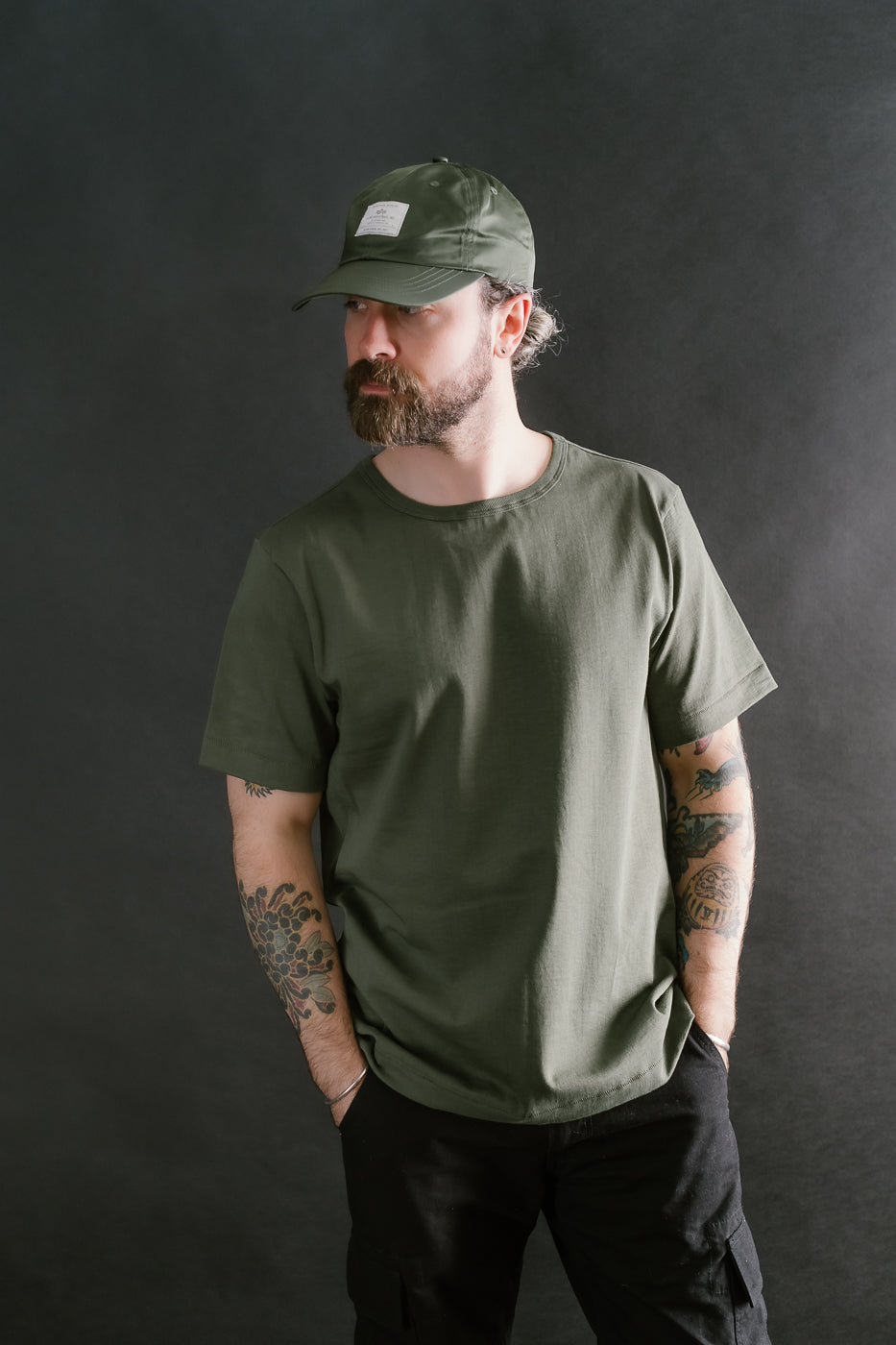 215.40 - 8.6oz Loopwheeled T-Shirt Classic Fit - Army