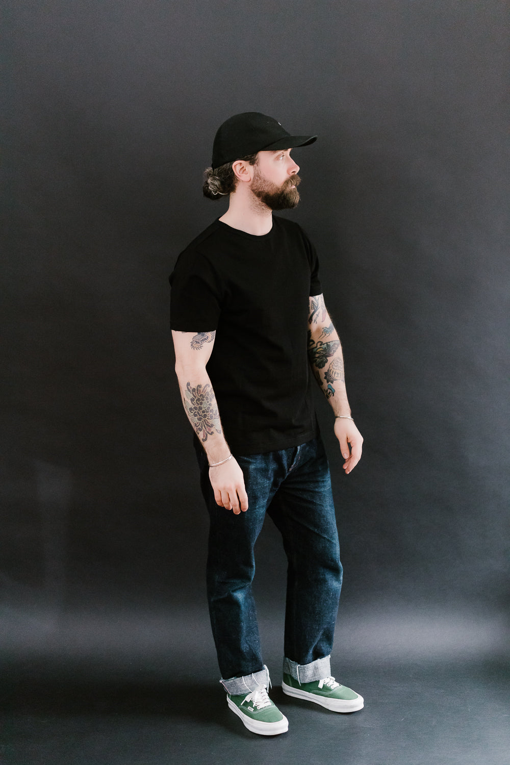 215.99 - 8.6oz Loopwheeled T-Shirt Classic Fit - Deep Black