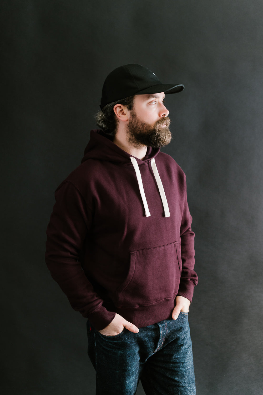 HD31.506 - 13oz Athletic Hoodie Relaxed Fit - Burgundy