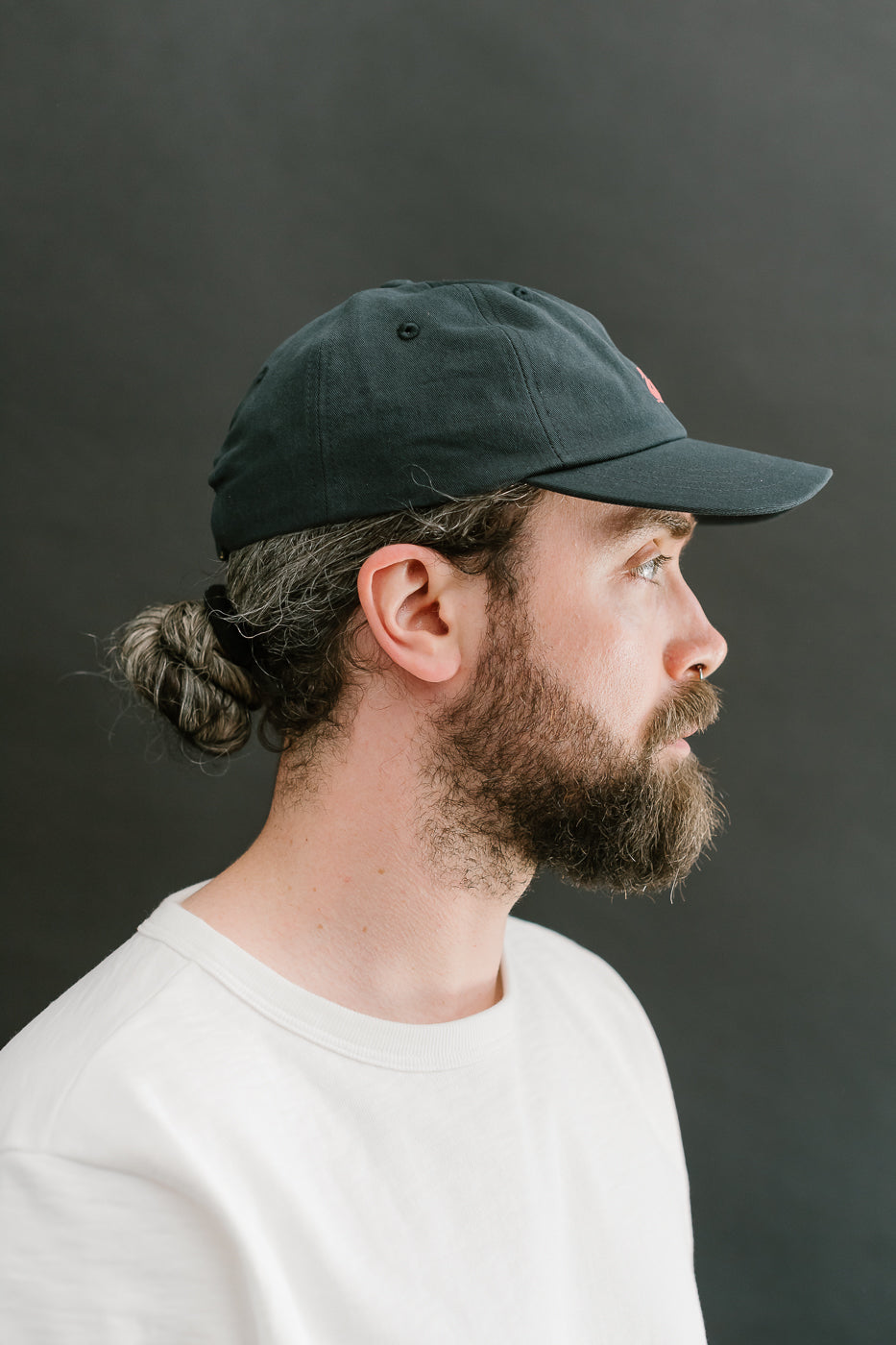 CAP01.98 - Low Profile Swan Logo Cap - Charcoal