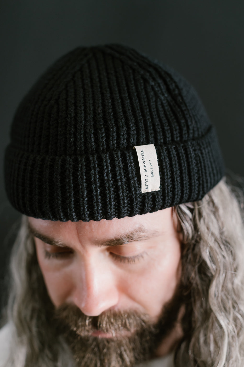 MWBN02.99 - Ribbed Structure Sturdy Beanie Merino Wool - Deep Black