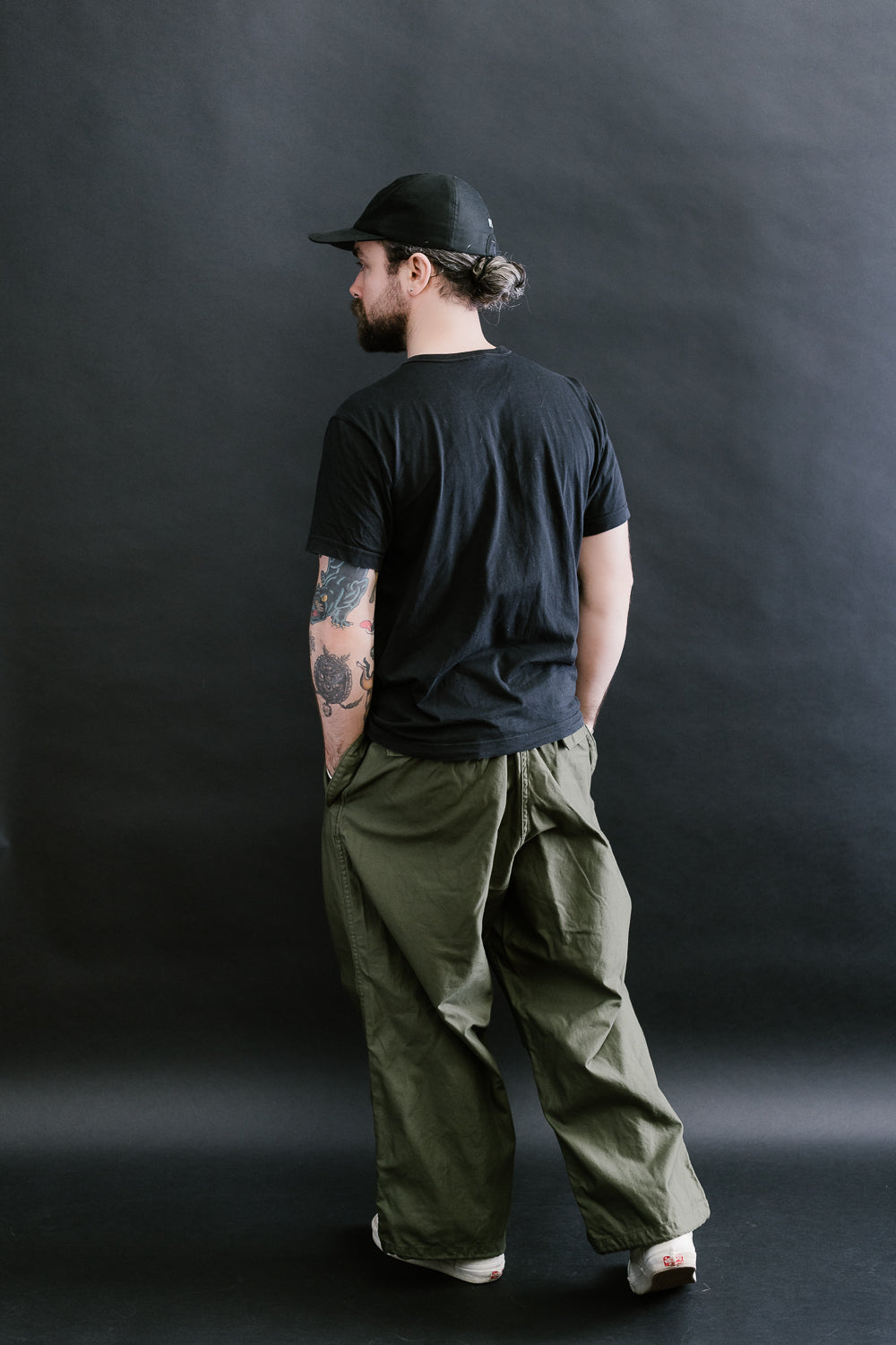 01-5020-76 - Loose Fit Army Trouser - Army Green