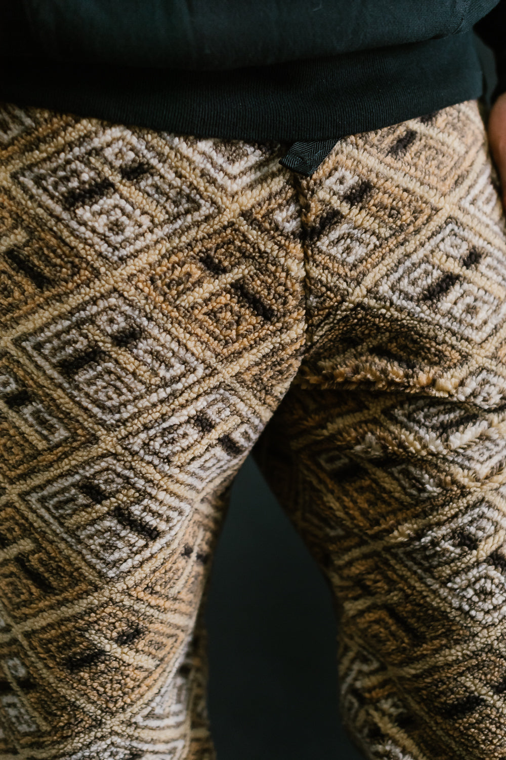 03-1006-AR - Boa Fleece Pants - African Pattern