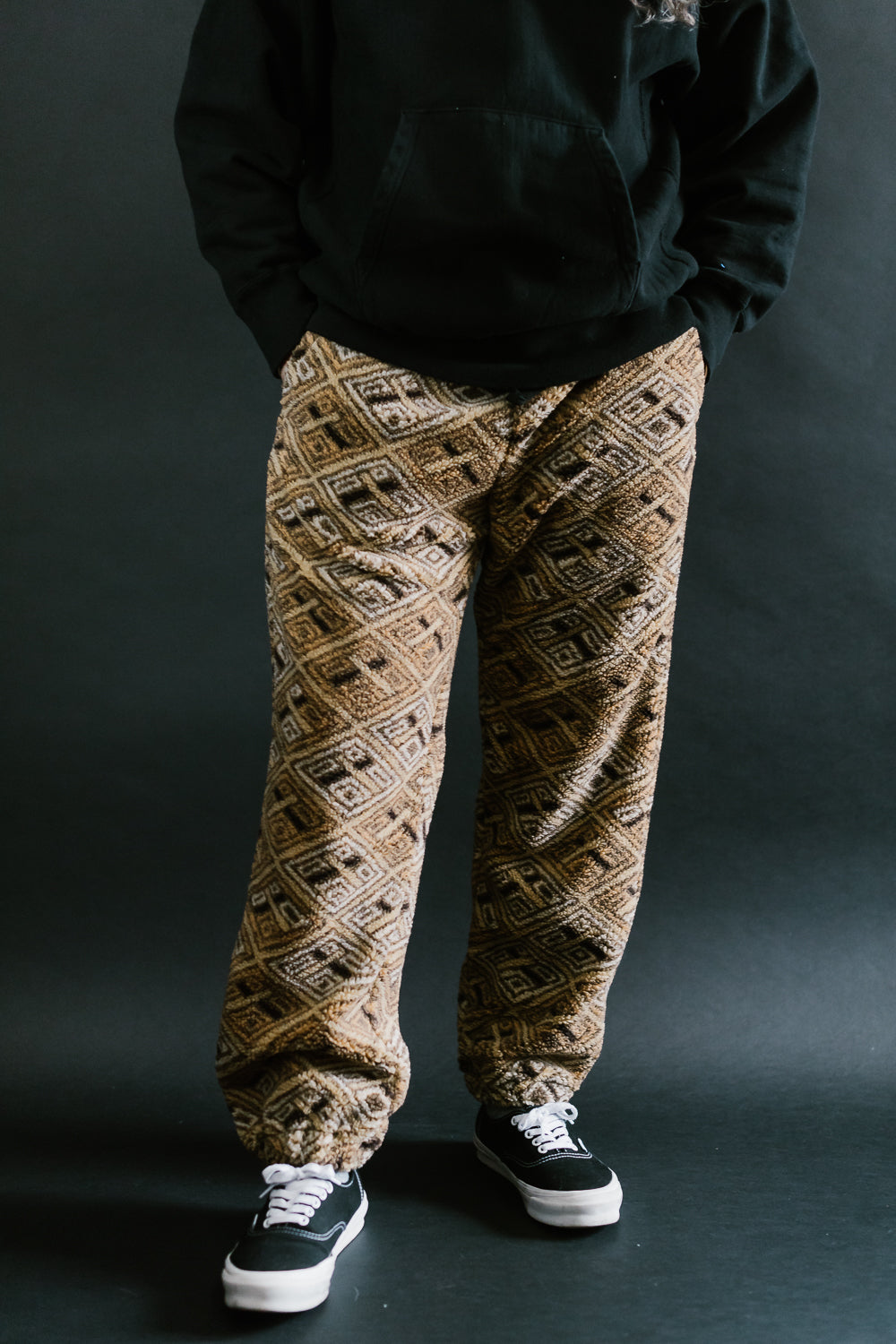 03-1006-AR - Boa Fleece Pants - African Pattern