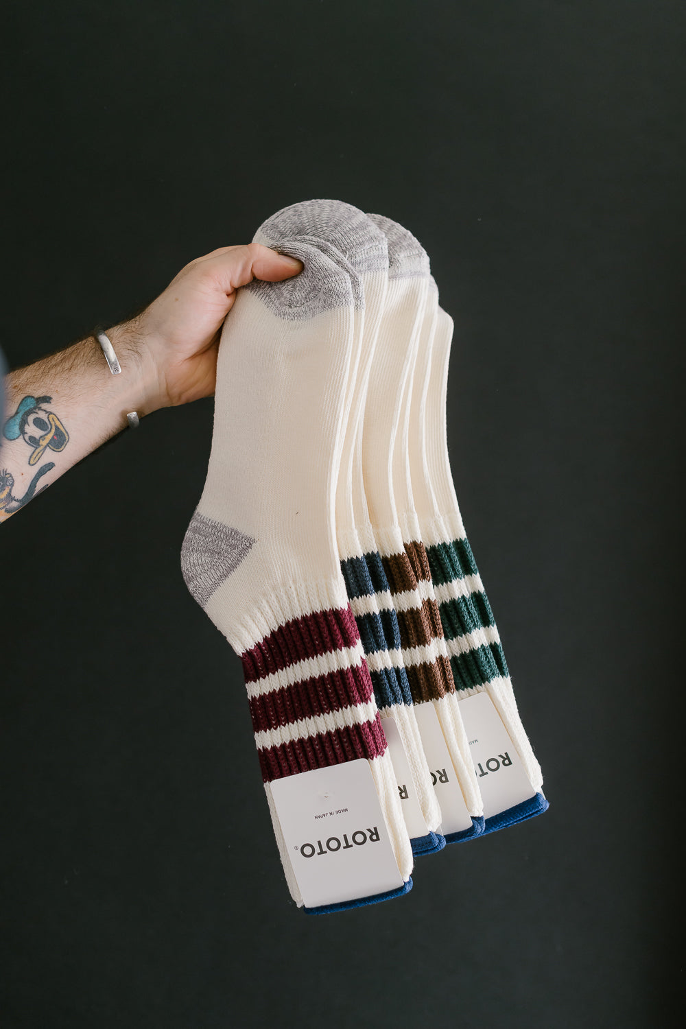 R1255 - Coarse Ribbed Old School Crew Socks - Brown