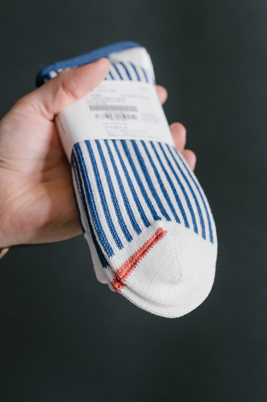 R1586 - Vertical Stripe Sock - White, Royal Blue