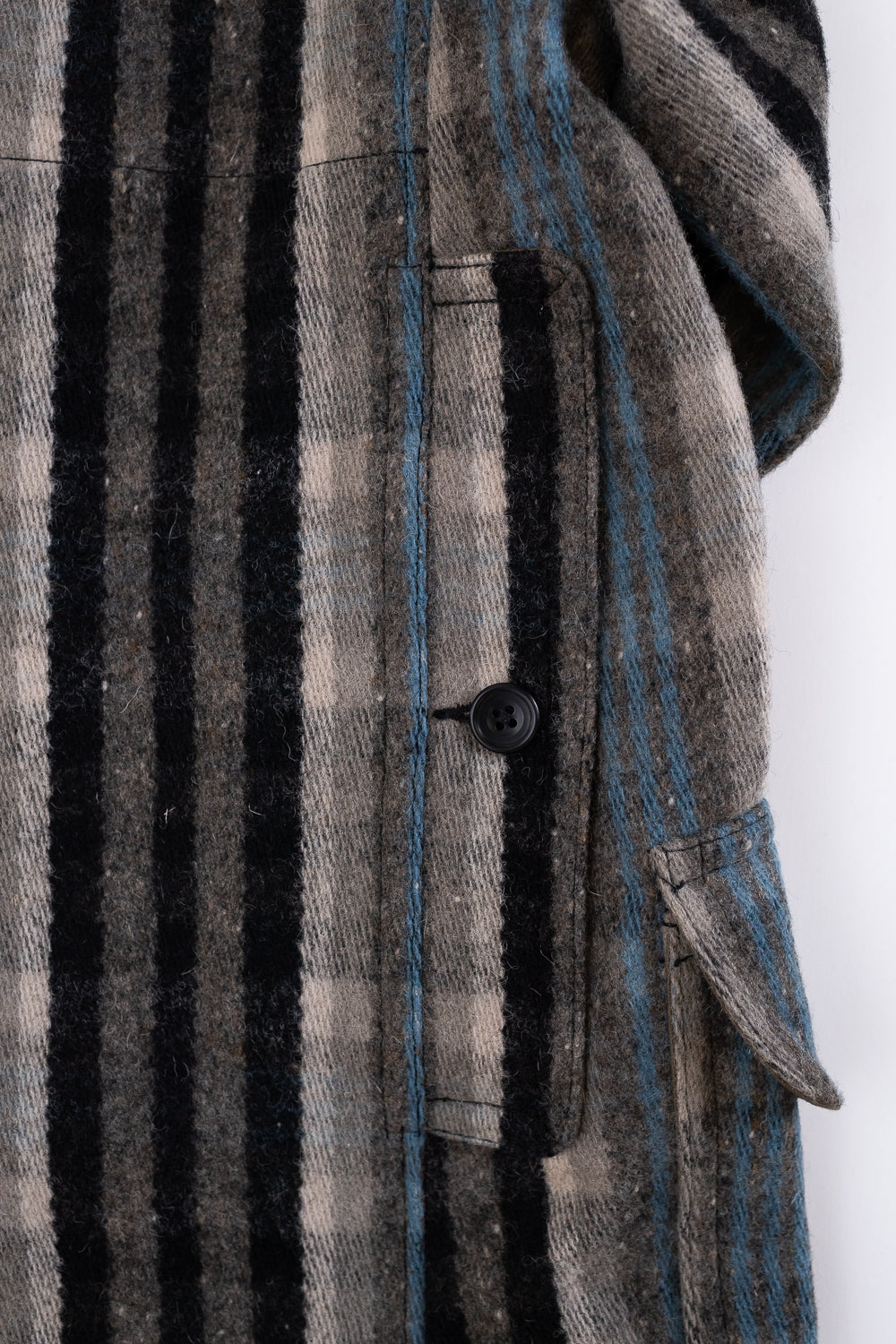 Lot JG-10 - 1920s-1932 Winter Hunting Coat - Gray Plaid