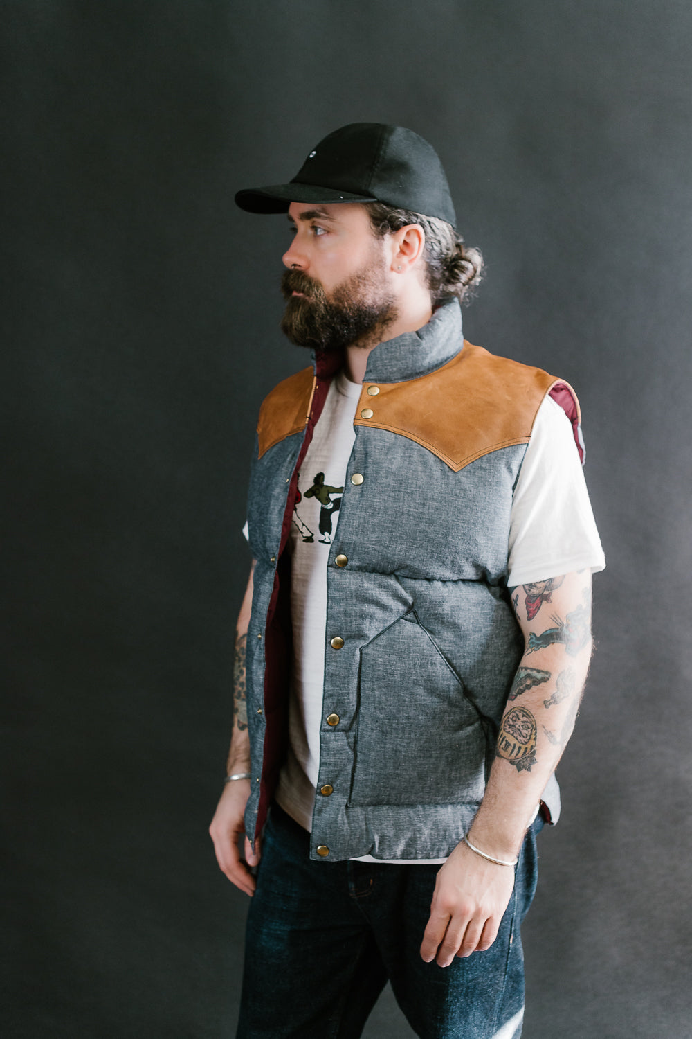 Lot 2200 - Rocky Mountain x Warehouse Selvedge Chambray Down Vest - Navy