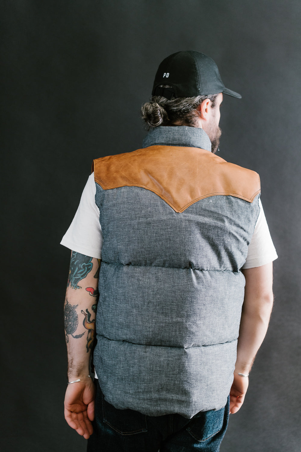 Lot 2200 - Rocky Mountain x Warehouse Selvedge Chambray Down Vest - Navy