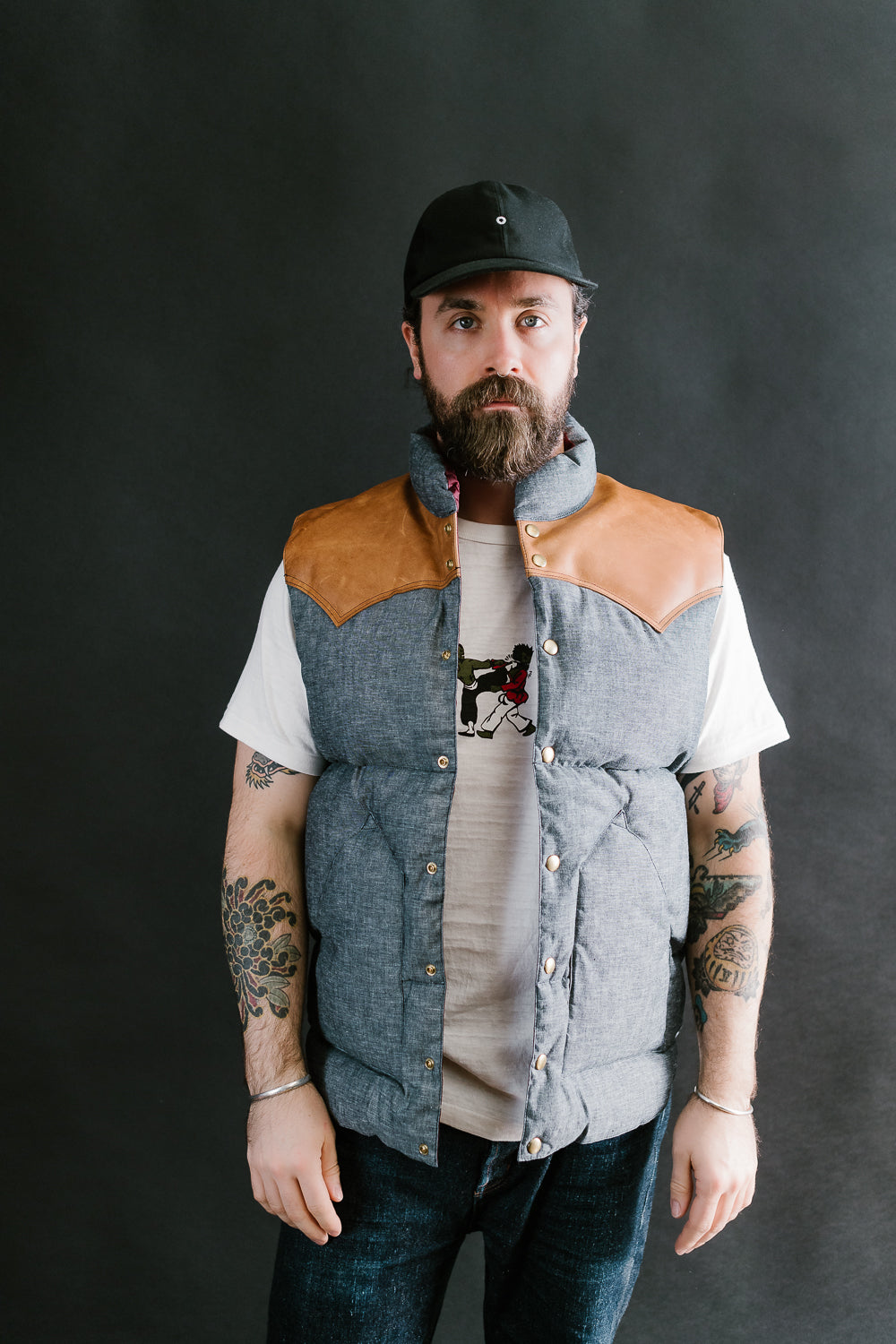 Lot 2200 - Rocky Mountain x Warehouse Selvedge Chambray Down Vest - Navy